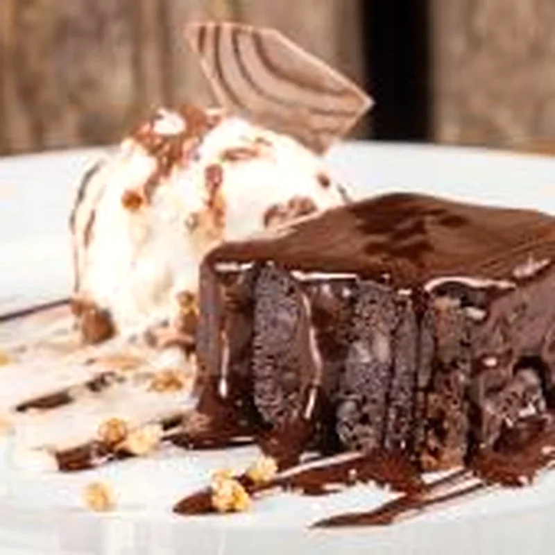 Brownie de Chocolate com Sorvete de Tapioca